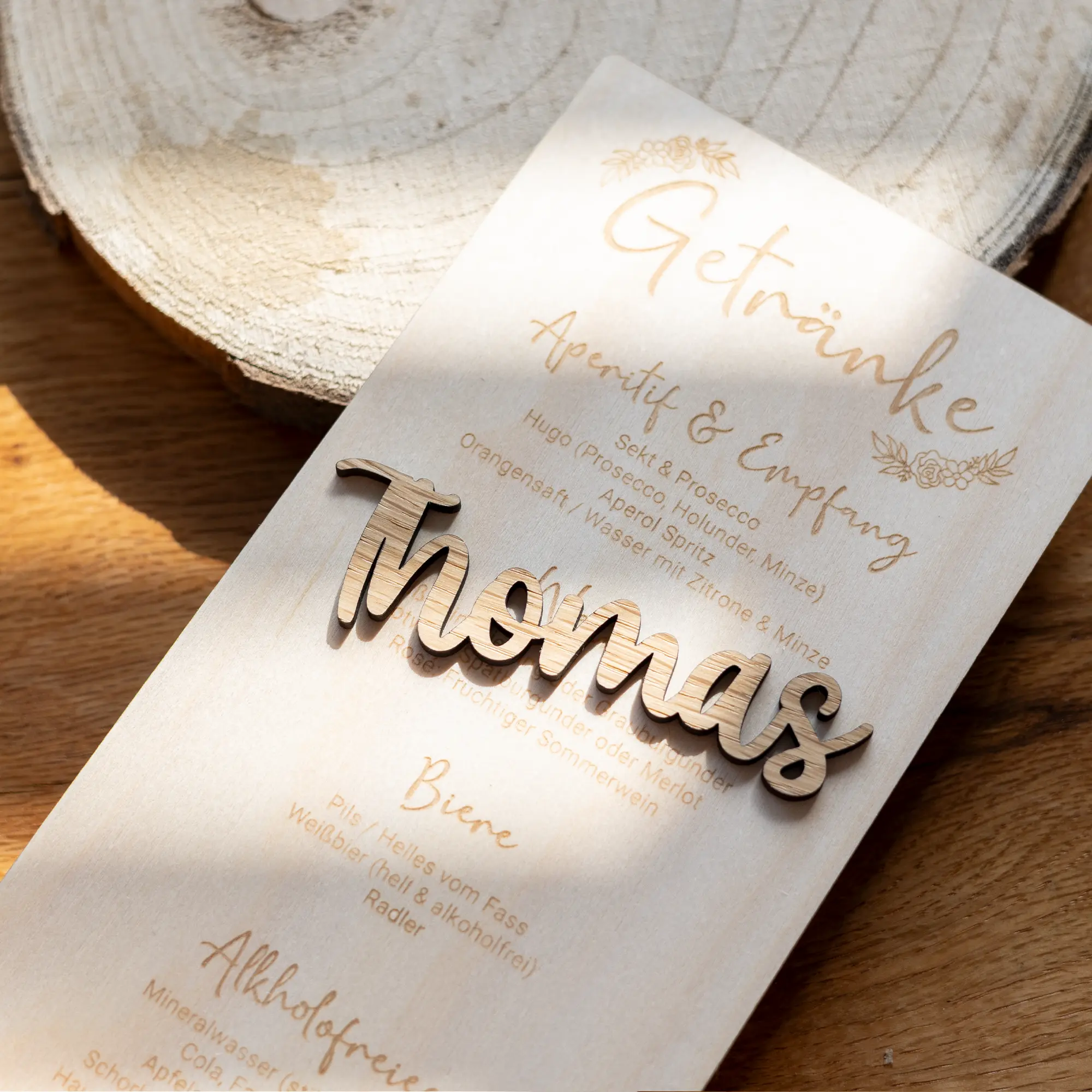 Personalisierte Menükarte für Hochzeiten aus Holz 6 Personalisierte Menükarte für Hochzeiten aus Holz - Mit Namen
