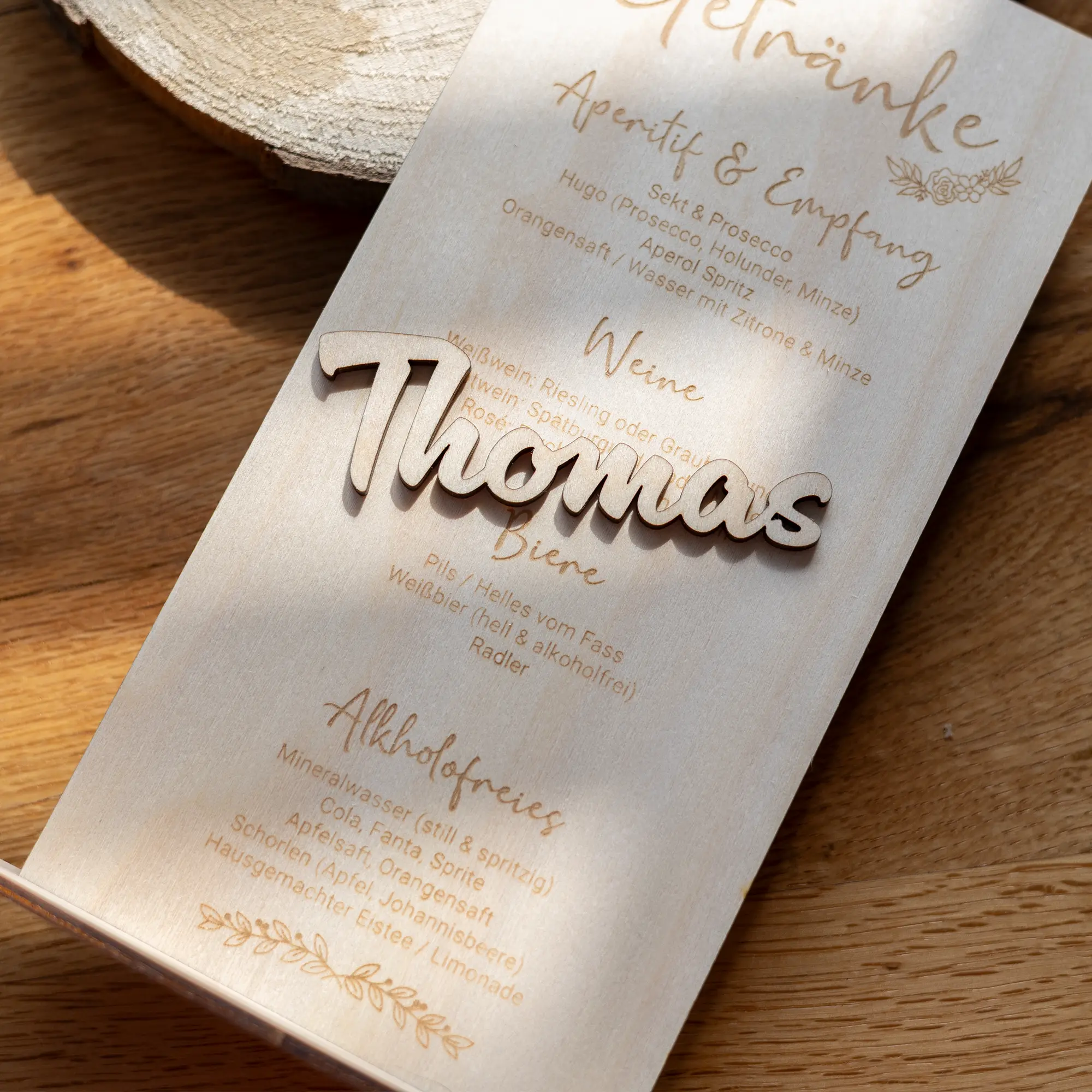 Personalisierte Menükarte für Hochzeiten aus Holz 8 Personalisierte Menükarte für Hochzeiten aus Holz - Mit Namen