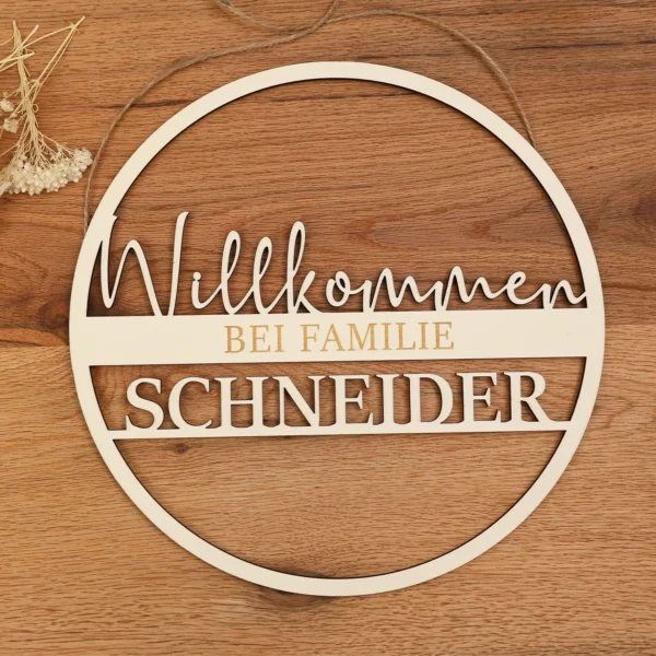 Familienschild Ring - Willkommen bei Familie, personalisiert mit Namen
