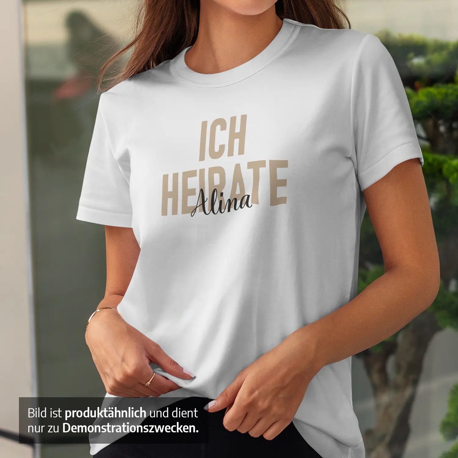 JGA T-Shirt Set für Männer und Frauen – Ich Heirate – Wir Feiern, personalisiert mit Namen 2 JGA T-Shirt Set für Männer und Frauen - Ich heirate - Weiß - Frau