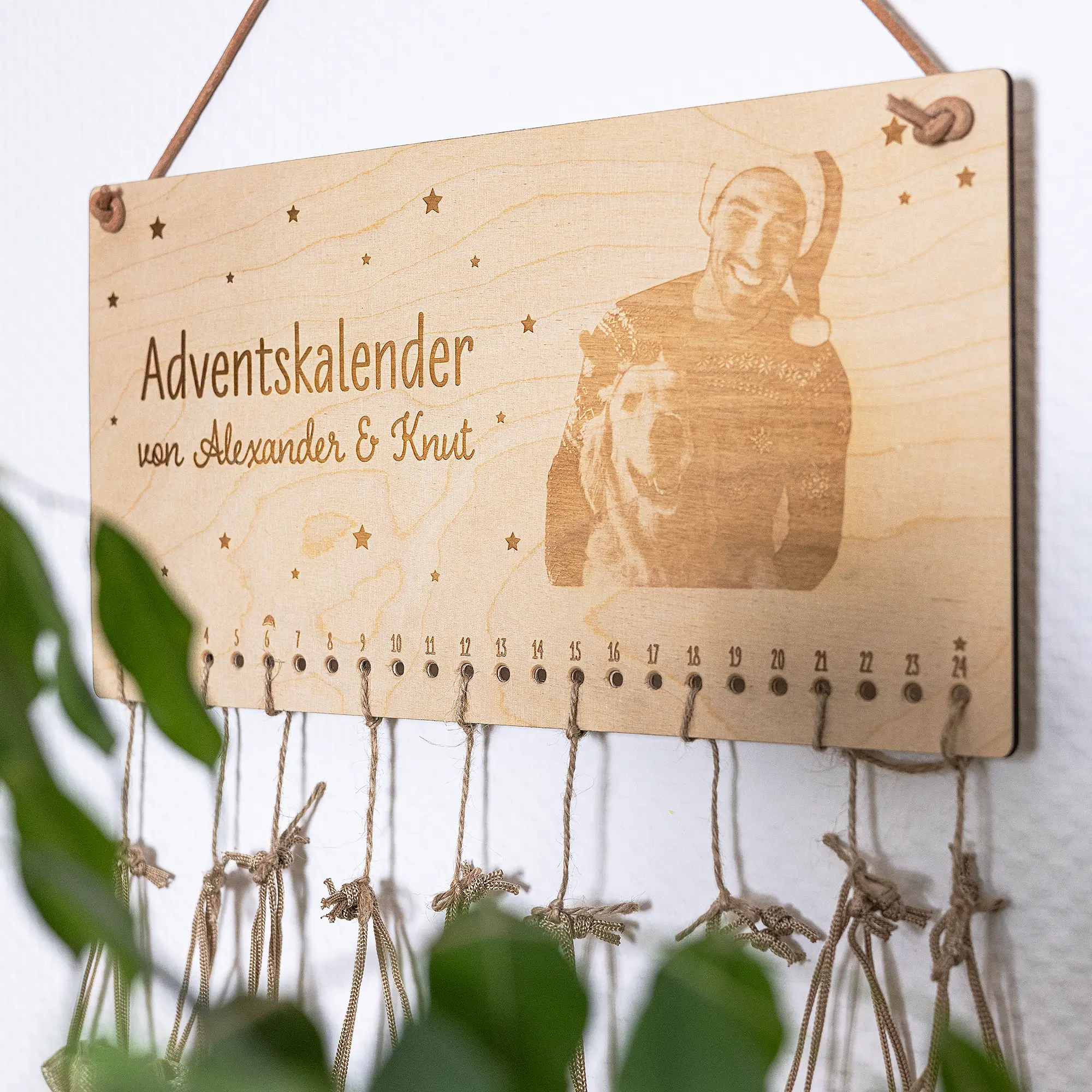 Adventskalender mit Fotogravur aus Holz - Produktbild