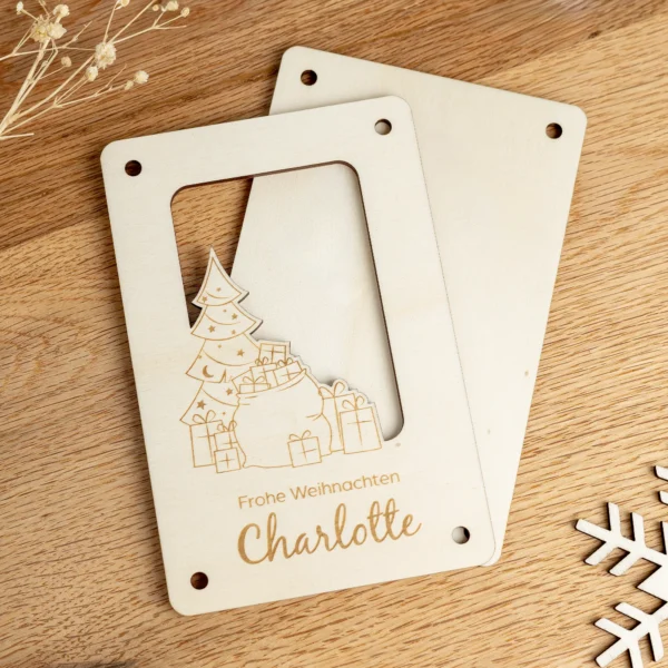 Personalisierte Geschenkkarte Mit Weihnachtsmotiv Aus Holz kaufen; Produktbild