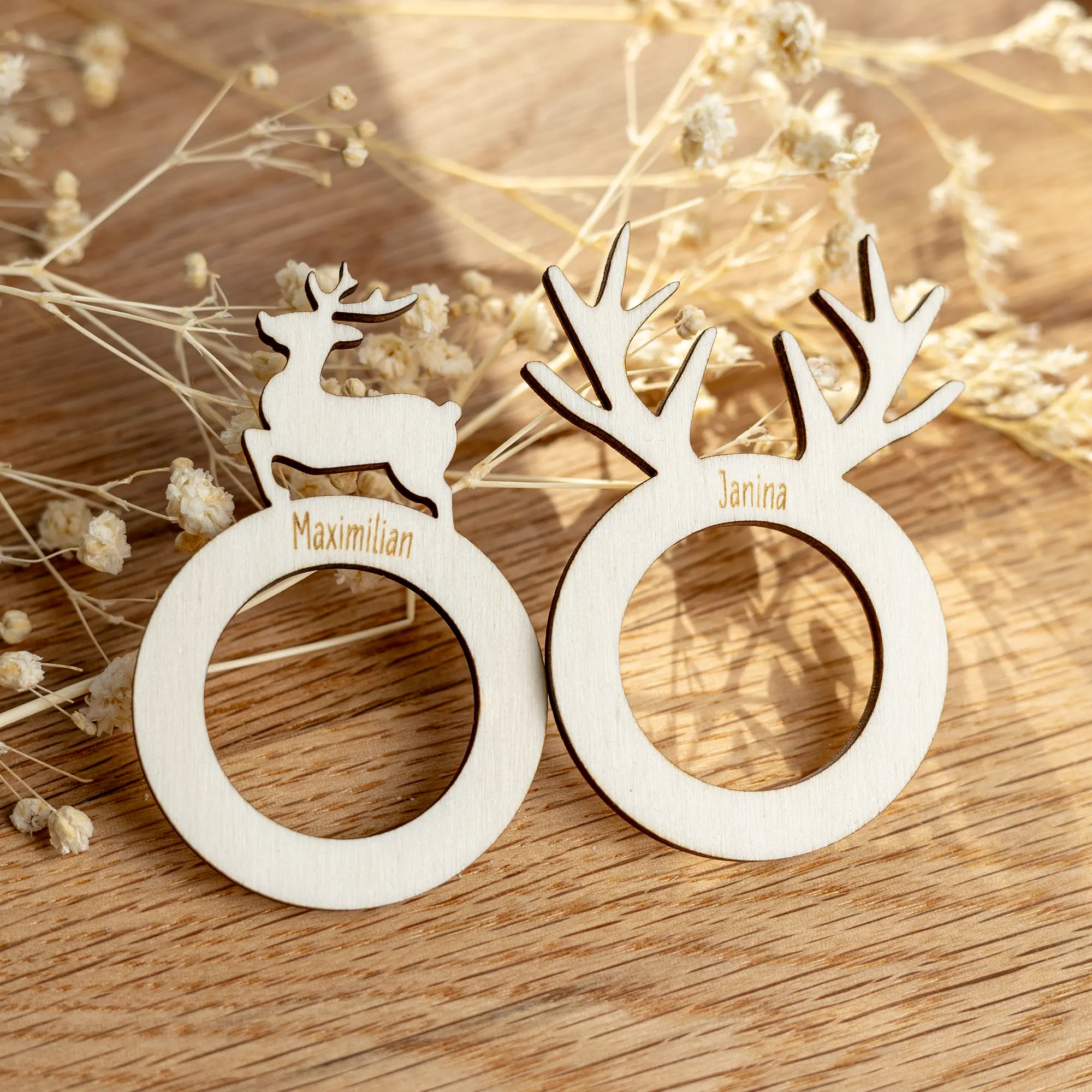 Serviettenringe Weihnachten, Personalisierbar mit zwei Rentierdesigns