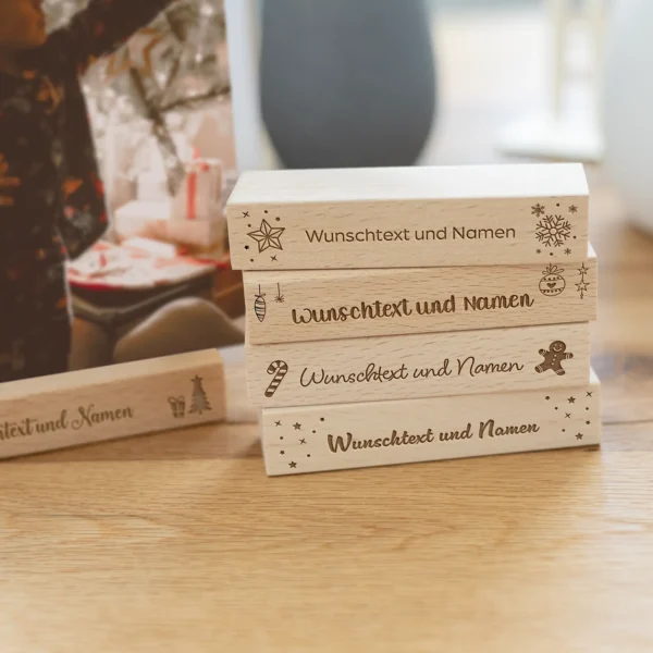 Personalisierbarer Kartenhalter "Weihnachten" aus Holz - Produktbild
