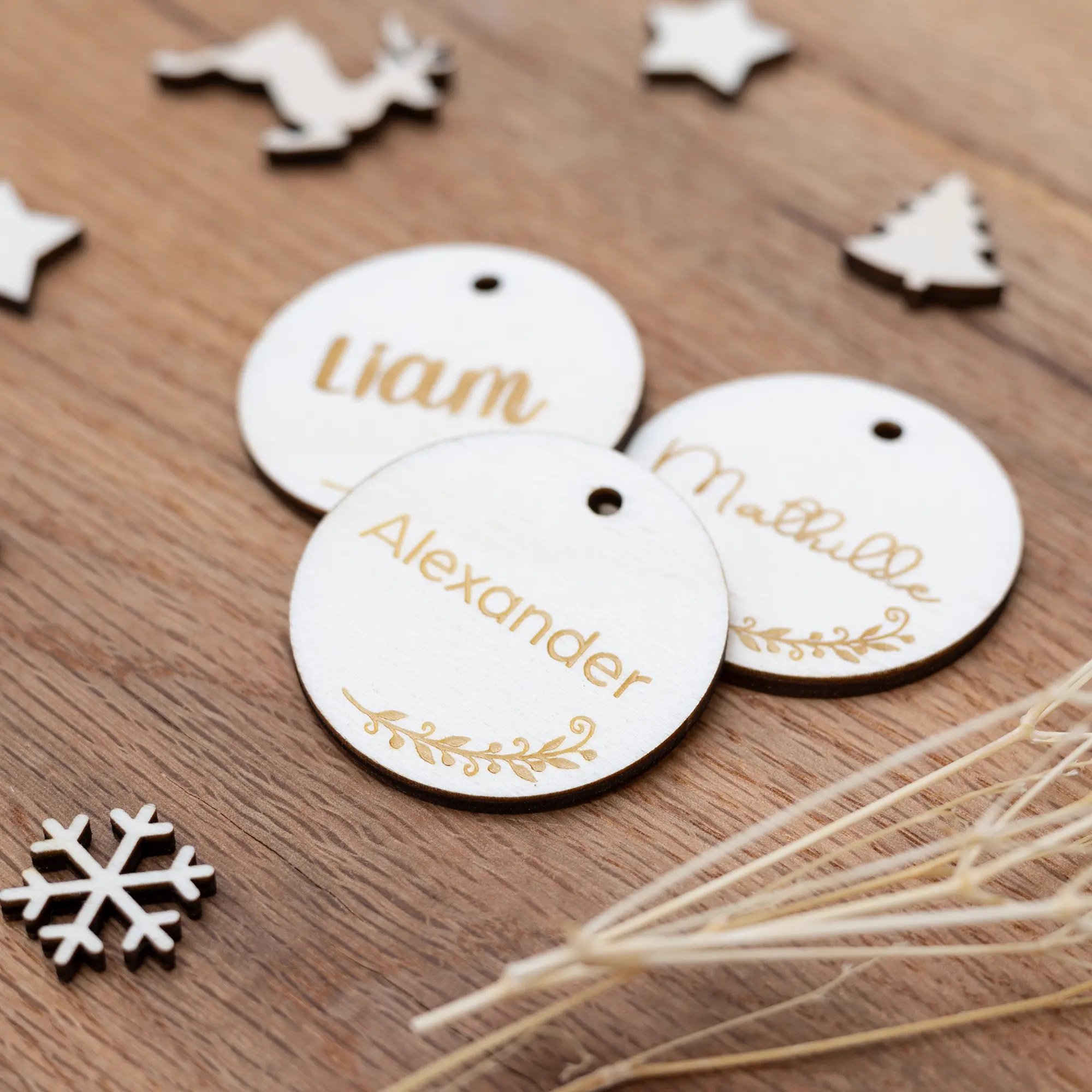 Personalisierte Geschenkanhänger für Weihnachten 3 Personalisierter Geschenkanhänger Rund Weihnachten Ansicht 1