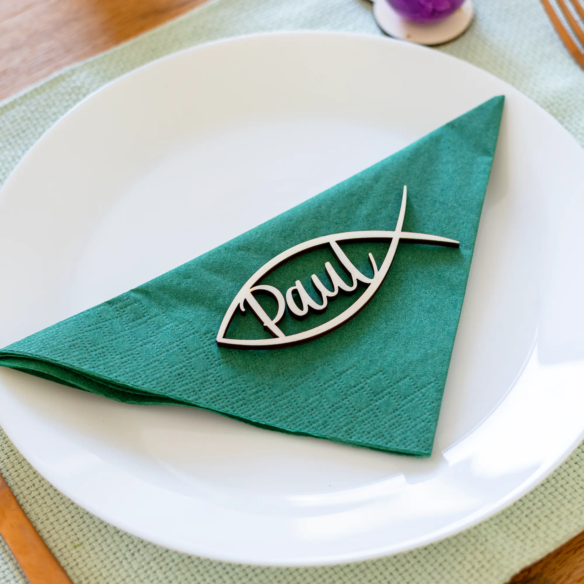 Fische mit Namen Lasercut - Auf Teller mit Serviette