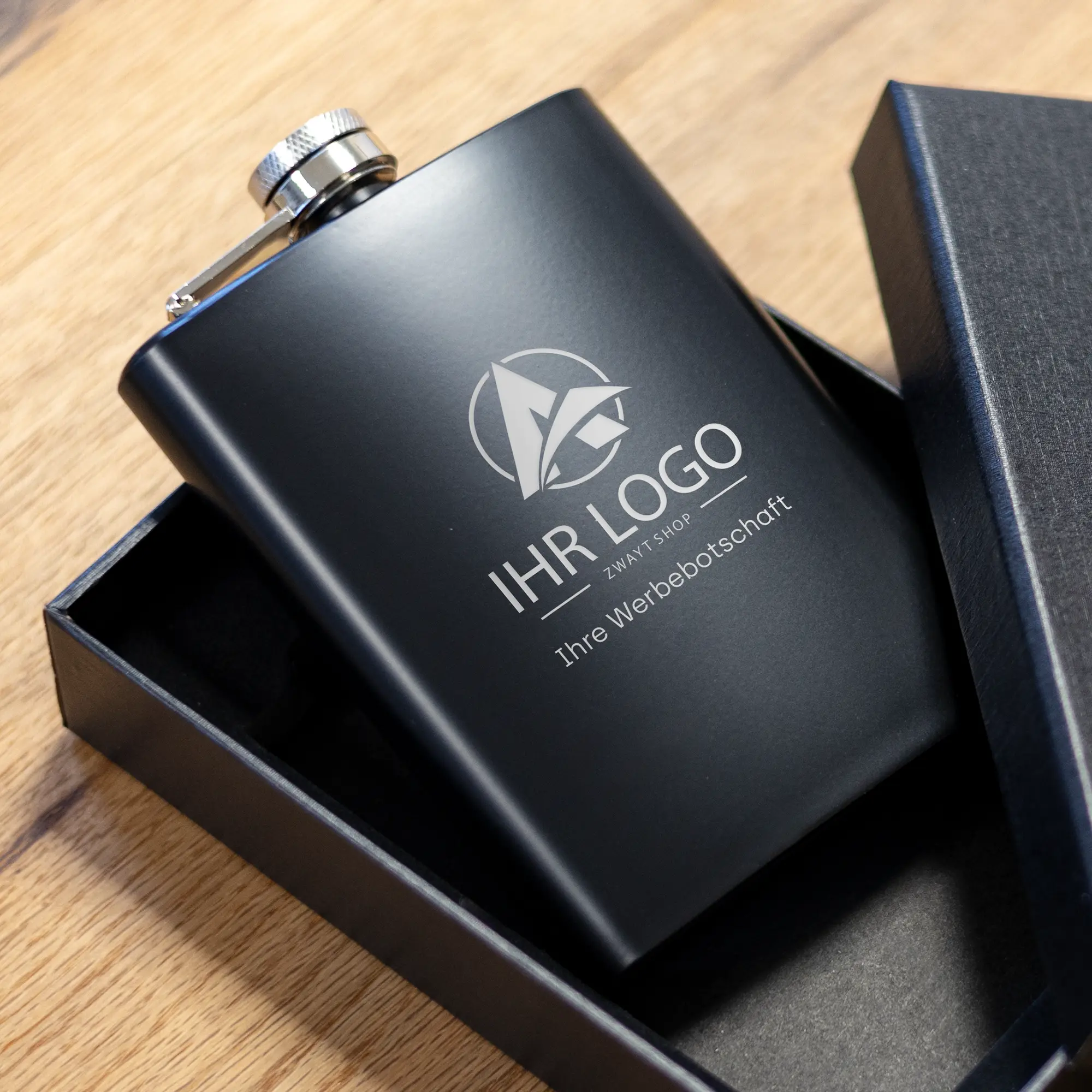 Flachmann mit Geschenkbox - matt-schwarz - 240ml 1 Personalisierter Flachmann mit Geschenkbox für B2B -Produktbild